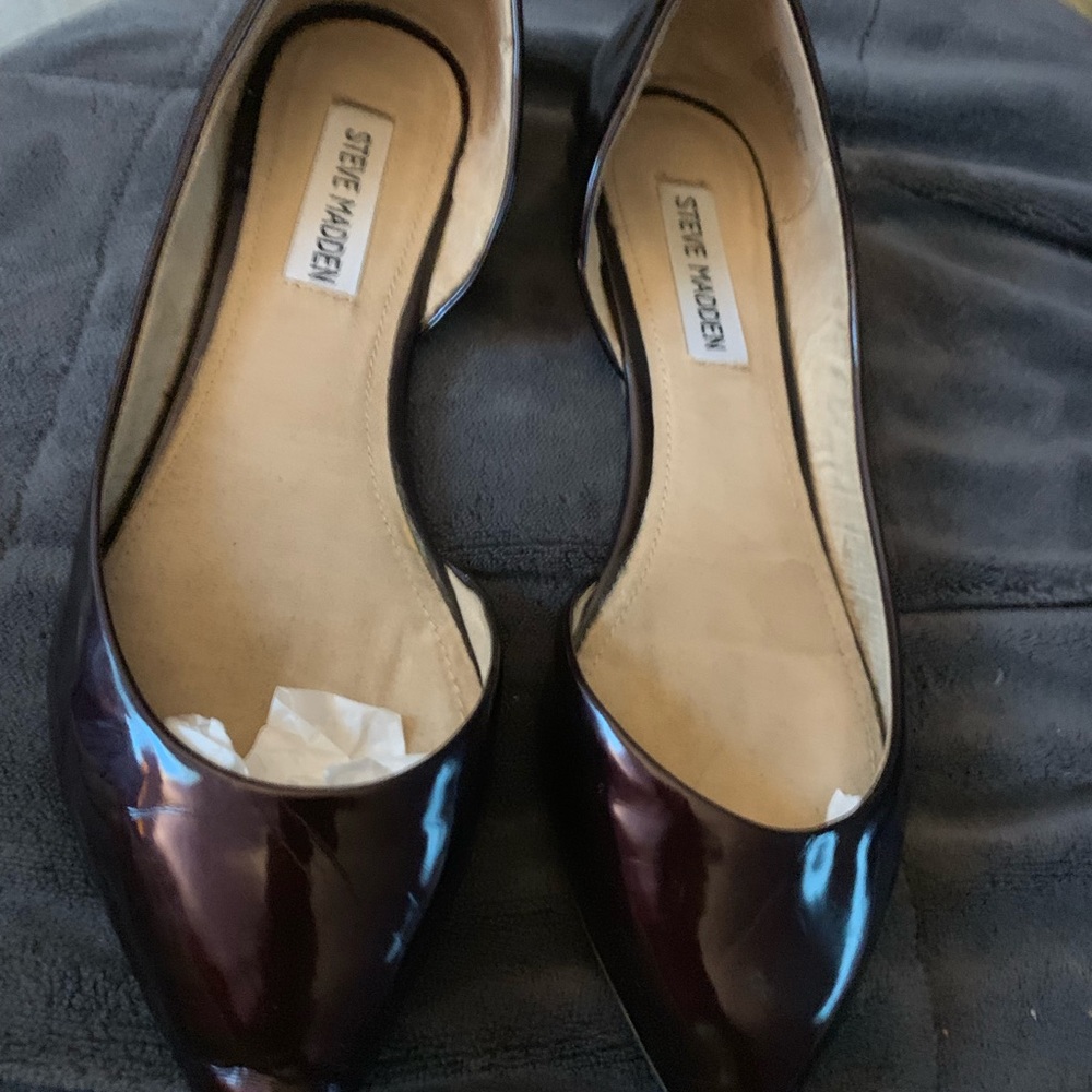 Steve Madden Burgundy Patent Leather Flats